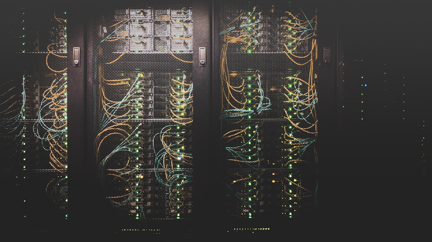 Backend (Laravel, Node.js, .NET, PHP)